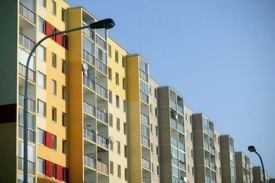 V Česku se loni začalo stavět méně bytů o 14 procent.