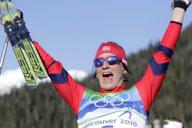 Martin Björgenová vyhrála skiatlon a má druhé zlato z Vancouveru.