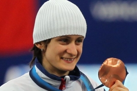 Martina Sáblíková s bronzovou medailí.
