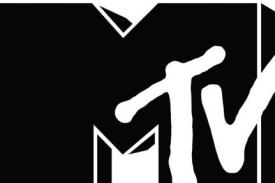 Narostlo do šířky, nebo bylo jen zploštěno? Nové logo MTV.