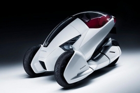 Honda 3R-C jezdí na elektřinu. Jaký má výkon, Honda neuvádí.