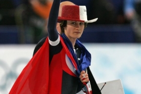 Martina Sáblíková si vychutnává druhou zlatou medaili.