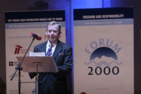 Havlovým dílem je konference Forum 2000.