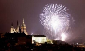 Ohňostroj nad Letnou trval téměř 17 minut.