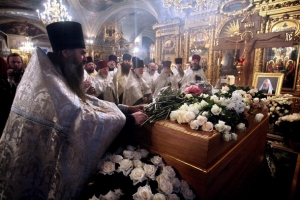Pohřeb Alexije II. byl největší církevní událostí roku.