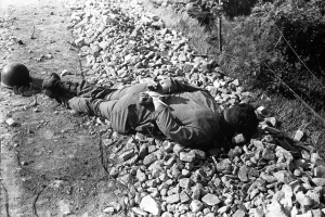 Americký válečný vězeň zabitý Severokorejci (1950).