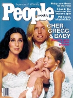 Zpěvačka Cher se synem Elijahem, dcerou Chastity a s manželem Greggem.