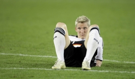 Smutný německý záložník Bastian Schweinsteiger.