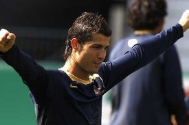 Portugalec Cristiano Ronaldo má jisté minimálně čtvrfinále.