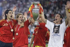 Radost fotbalistů Španělska, vládců letošního Eura.