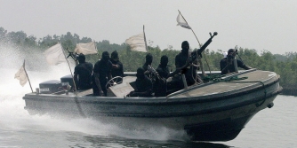 Bojovníci MEND v deltě Nigeru.