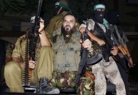 Riján na snímku ze září 2008 při vojenském cvičení Hamasu.