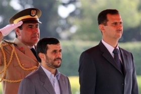 Vrána k vráně... Íránský a syrský prezident jsou spojenci.