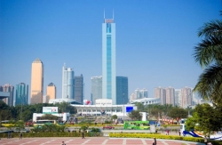 Mrakodrap CITIC Plaza je novou dominantou města Šen-cen.
