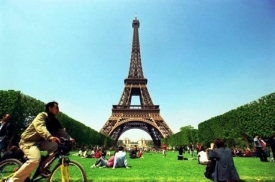 Do Paříže na kole od soboty.