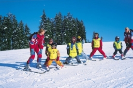 Skicentra lákají i na lyžařské školky.