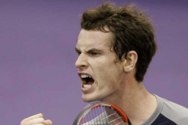Andy Murray se mohl radovat, postoupil přes Federera do finále.