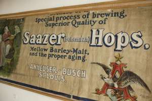 Belgičani expandují na americký trh s pivem, pohltili Anhauser-Busch
