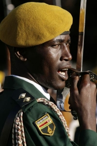 Člen zimbebweské prezidentské stráže.
