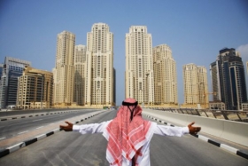 Najít Araba v některých čtvrtích Dubaje se stává vzácností.