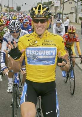 Jak dlouho se ještě bude moct cyklista Lance Armstrong usmívat?