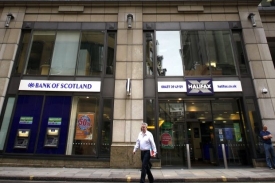 Akcie britské banky HBOS klesly o 19 procent.