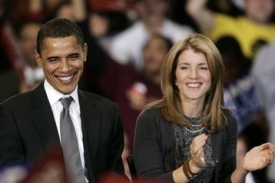 Barack Obama a Caroline Kennedyová.