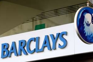 Japonci chtějí investovat do britské banky Barclays
