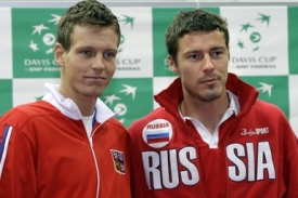 Tomáš Berdych (vlevo) s Maratem Safinem po losování.