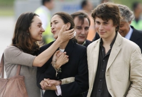 Ingrid Betancourtová s dcerou Melanií a synem Lorenzem.