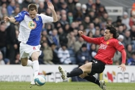 Fotbalisté Manchesteru byli v Blackburnu rádi za remízu.
