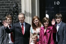 Blairovi 27. června 2007