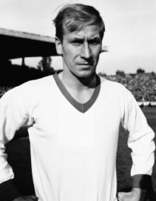 Mladý fotbalista Bobby Charlton