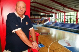 Jan Bobrovský po 12 letech končí v roli trenéra českých basketbalistek