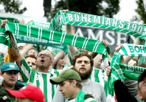 Bohemians 1905 pravidelně vyprod&aacute;vaj&iacute; dom&aacute;c&iacute; z&aacute;pasy.