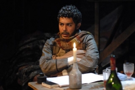 Jesús García jako Rodolfo v Havelkově inscenaci.