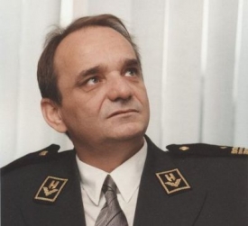 Poslanec Branimir Glavaš v době, kdy byl generálem.
