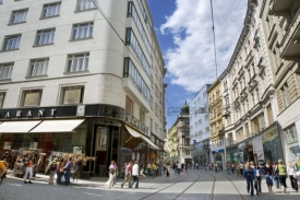 Brno chce nový systém bydlení pro Romy, má pomoci neplatičům.