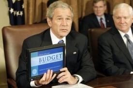 Prezident Bush představil návrh nového amerického rozpočtu.