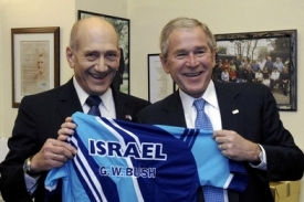 Izraelský premiér Ehud Olmert George W. Bush na setkání v Jeruzalémě.