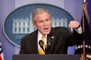 Americký prezident George Bush dokázal poškodit státní finance.