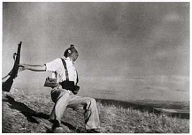 Fotografie, která proslavila značku Robert Capa.