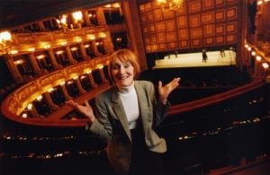Soňa Červená se do Národního divadla vrátila až v roce 2002.