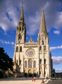 Gotické katedrály dostaly novou konkurenci.
