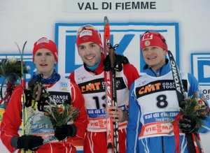 Pavel Churavý (vpravo), třetí v závodě v severské kombinaci.