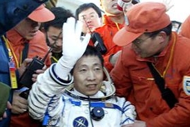 První čínský astronaut po přistání