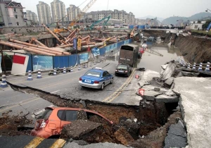 Rozestavěný tunel metra ve městě Chang-čou se zřítil.