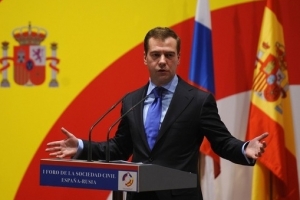Medveděv hovořil s novináři při návštěvě Španělska.