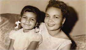 Dlouho předtím, než se stala političkou. Riceová (vlevo) s matkou.
