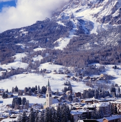 Cortina d´Ampezzo otevře až v prosinci.
